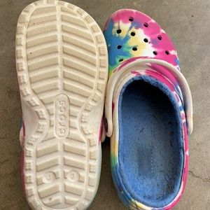 Girls slightly used Crocs with the liner